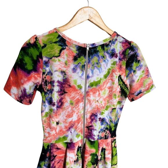 LuLaroe Amelia Watercolor Dress Size Small - Picture 5 of 6